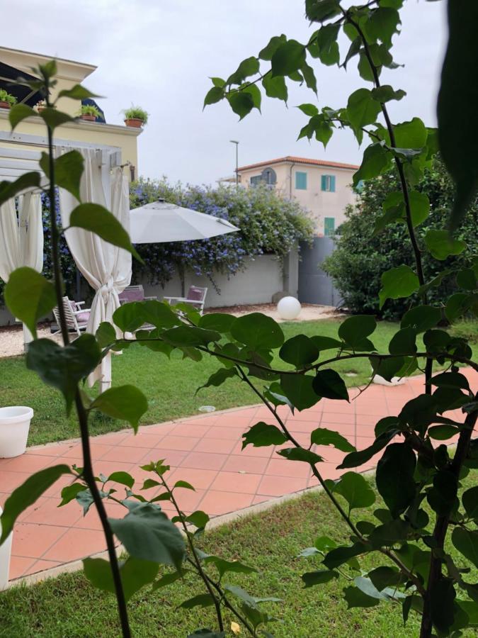 City Garden Guest House Ольбия Экстерьер фото