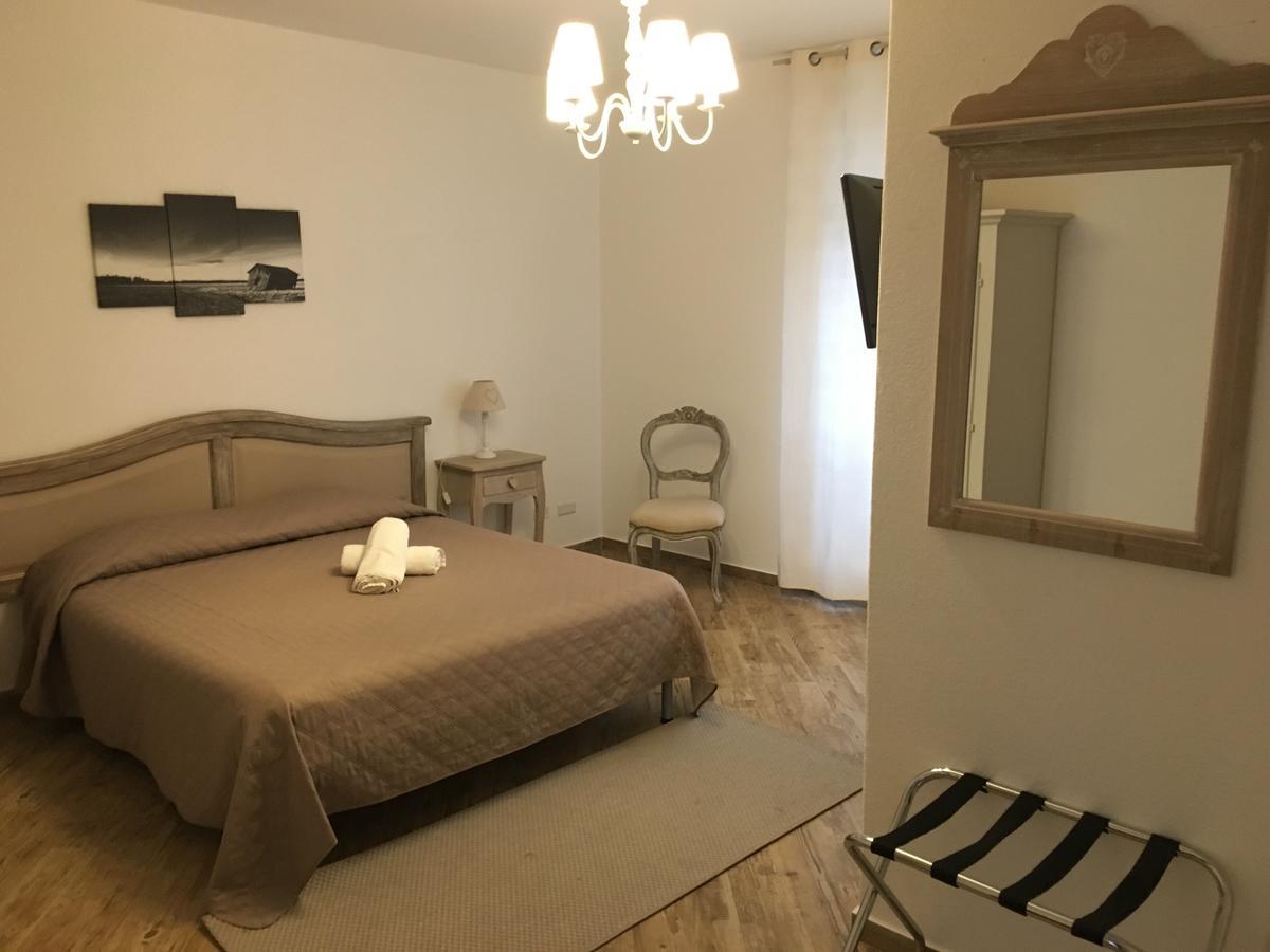 City Garden Guest House Ольбия Экстерьер фото